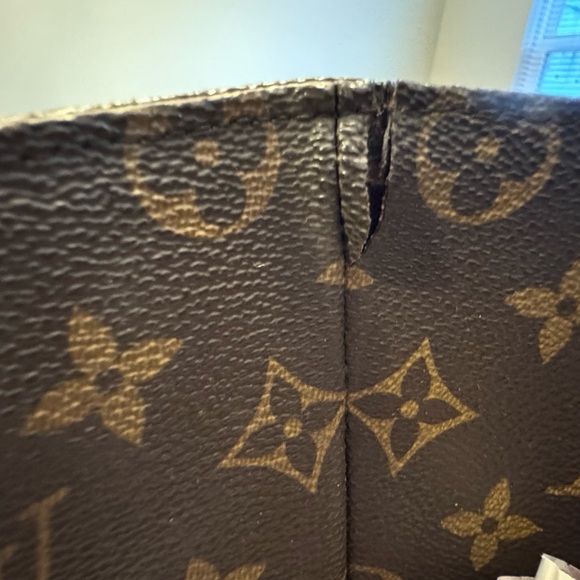 Louis Vuitton Tote ***Good condition *** - Picture 4 of 12